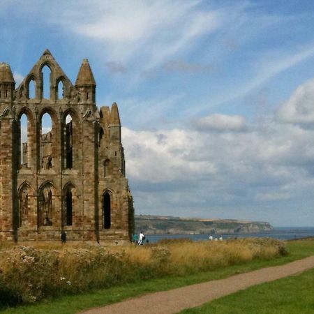 See Glympse Whitby Extérieur photo
